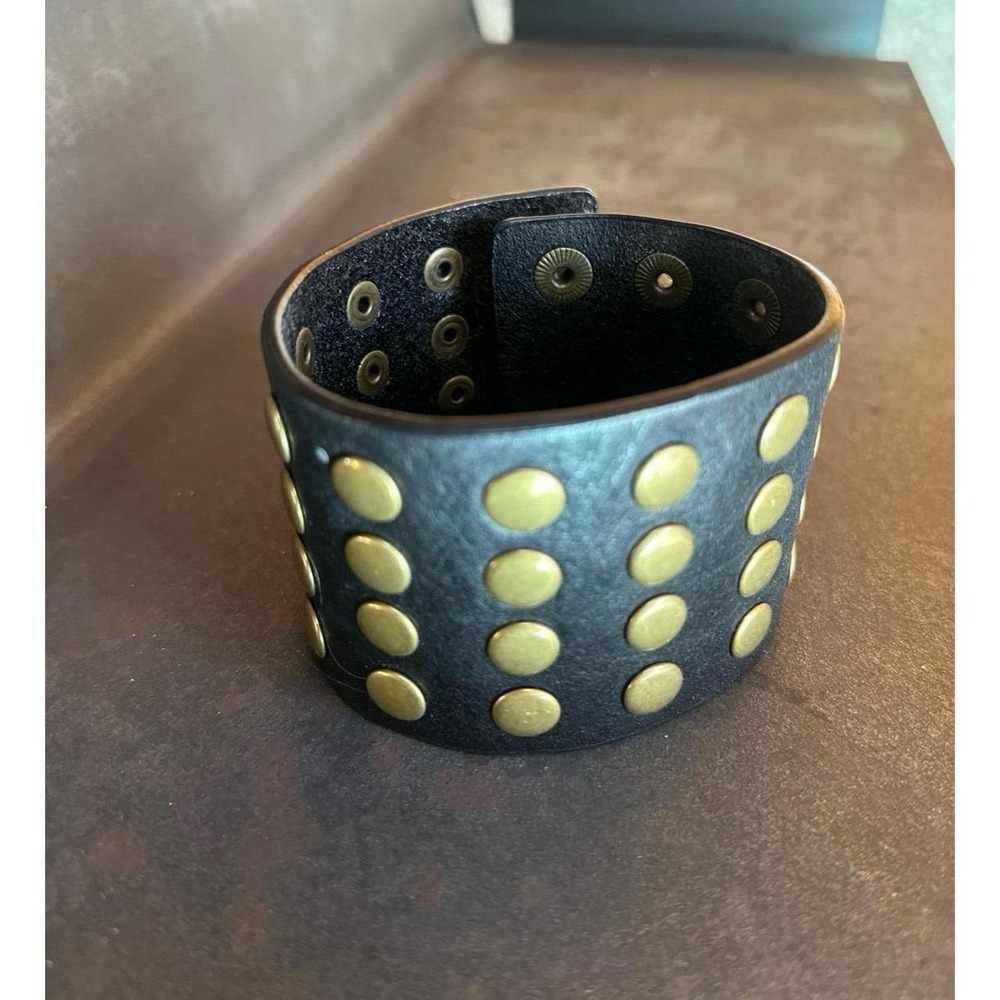 Volume & Tone Lux Bracelet Black Leather Cuff With Studs Punk O/S Unisex